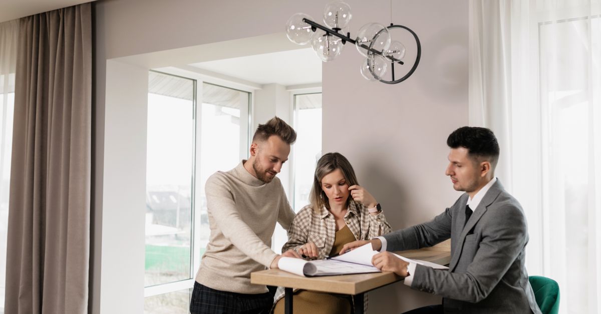 Remote Online Notarization for Real Estate — NotaryAve, Robin Nunn
